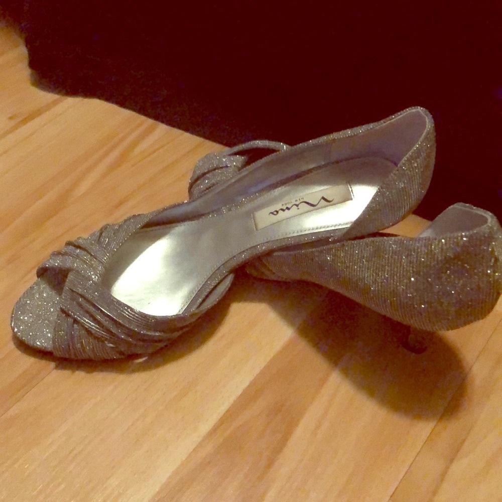 Nina Silver Glitter Peep-Toe Heels with Knotted Upper